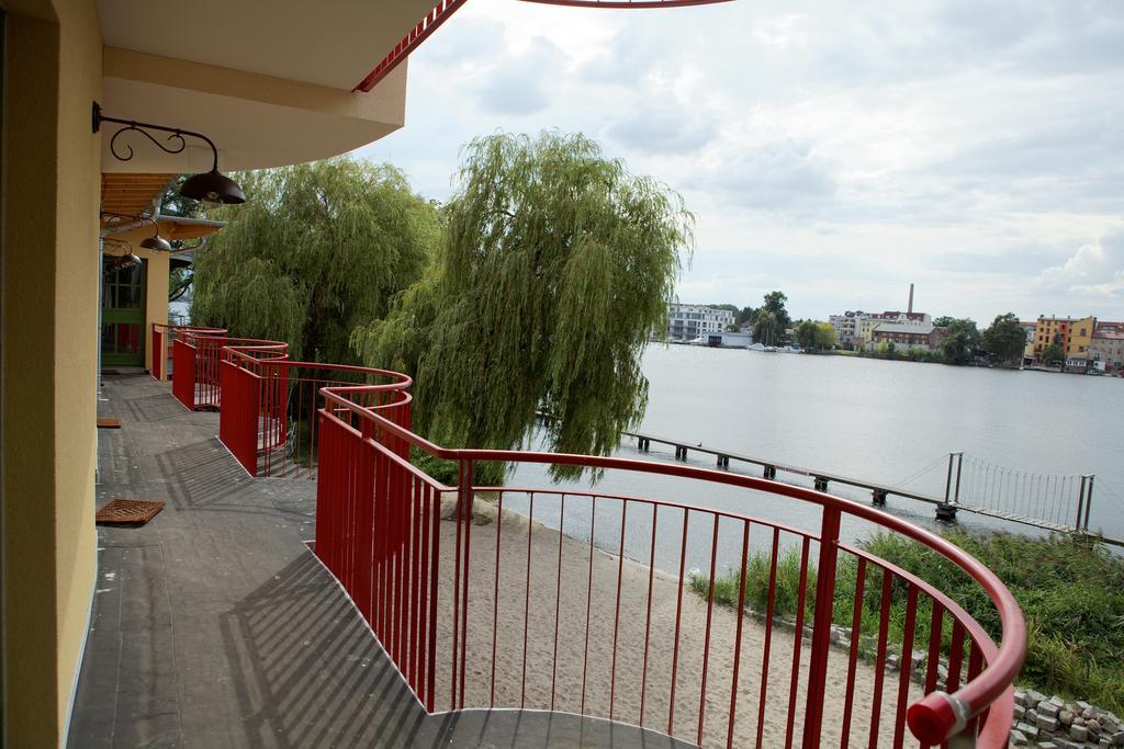 Seminar- Und Gaestehaus Flussbad Gartenstrasse Berlijn Buitenkant foto